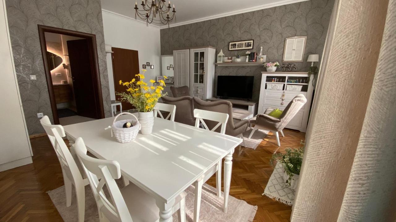 Old Town Apartment Ana Hermannstadt Exterior foto